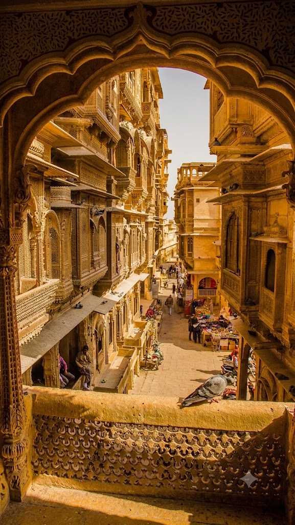 Half Day City Tour Jaisalmer @ ₹1999 - Fort, Havelis, Gadisar Lake