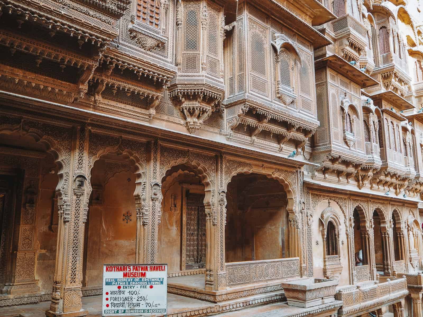 Patwon Ki Haveli Taxi Service
